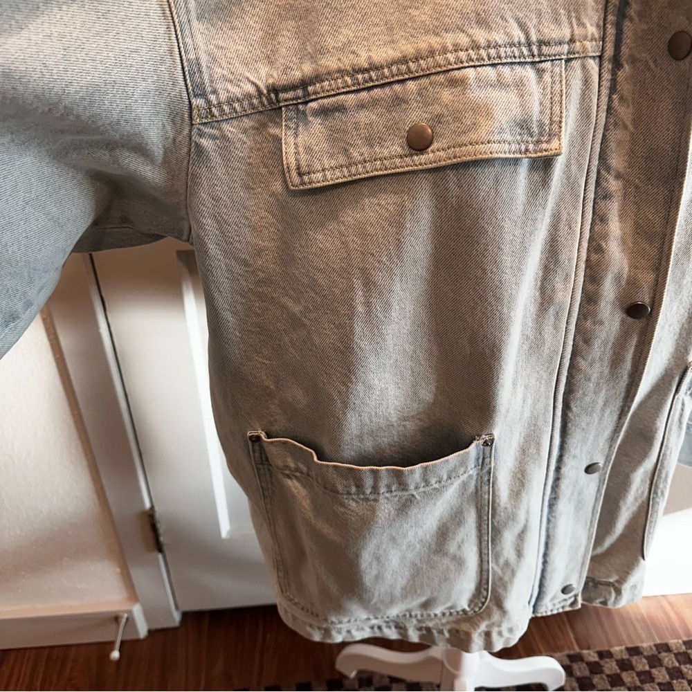 H&M Oversized Light Denim Jacket Sz XXL - Picture 9 of 16
